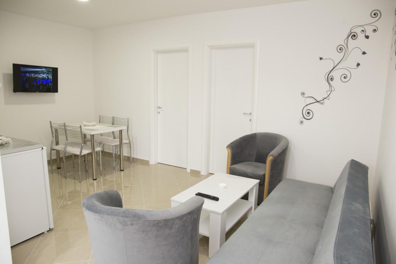Apartmani "Roshu" ソコバニャ エクステリア 写真